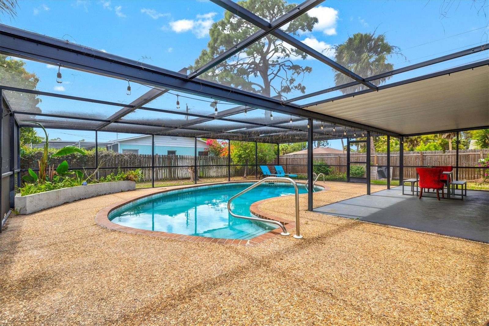 SOUTH VENICE - Residential