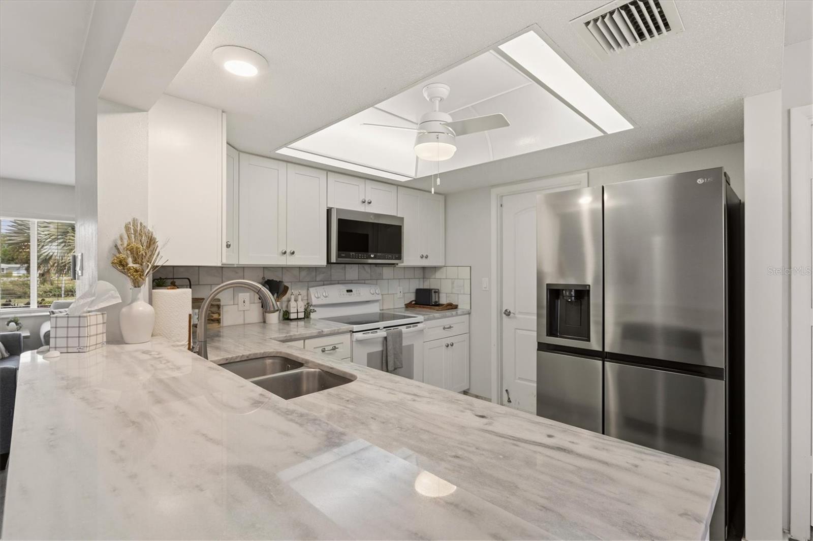 SOUTH VENICE - Residential