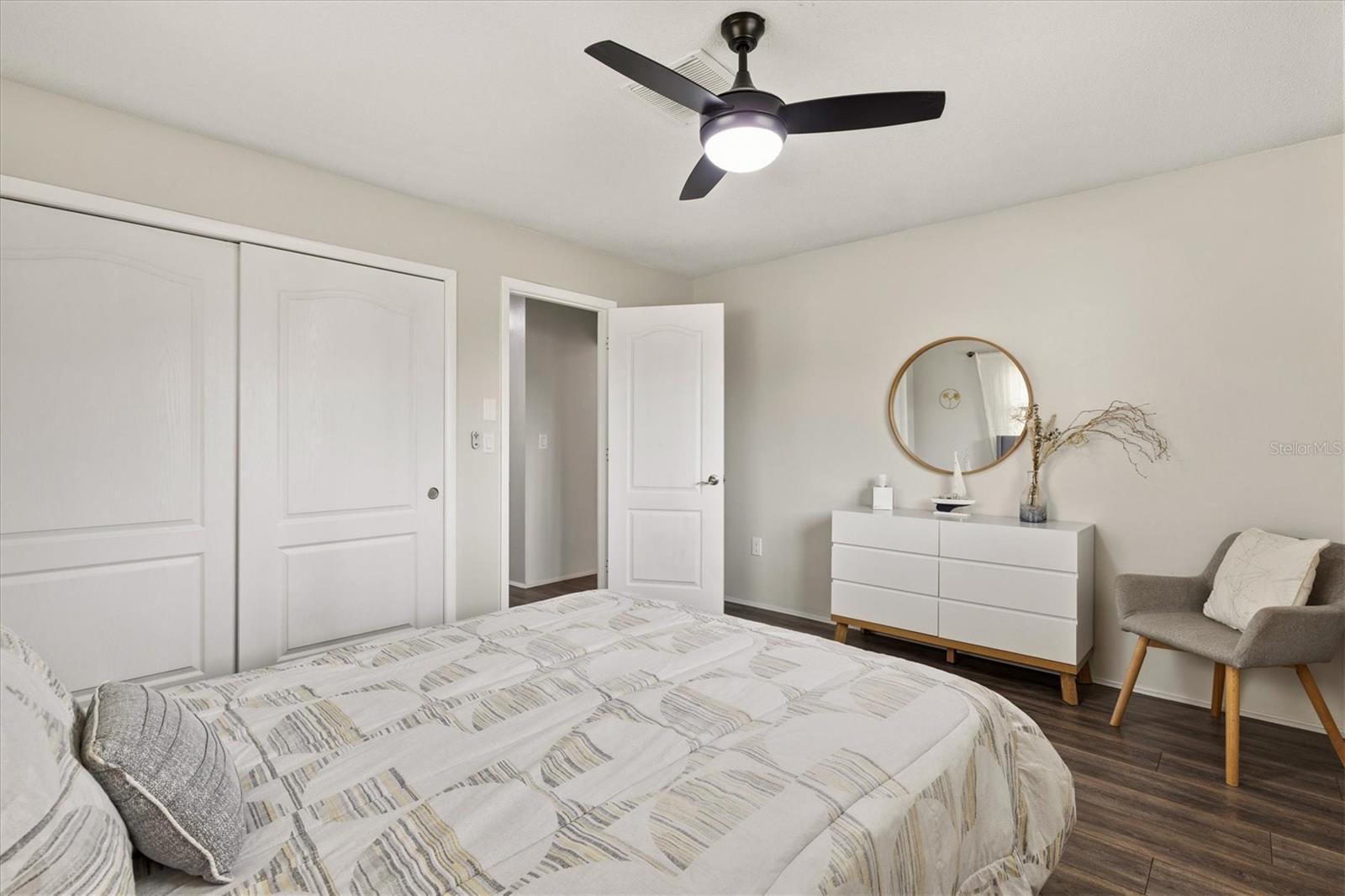 SOUTH VENICE - Residential