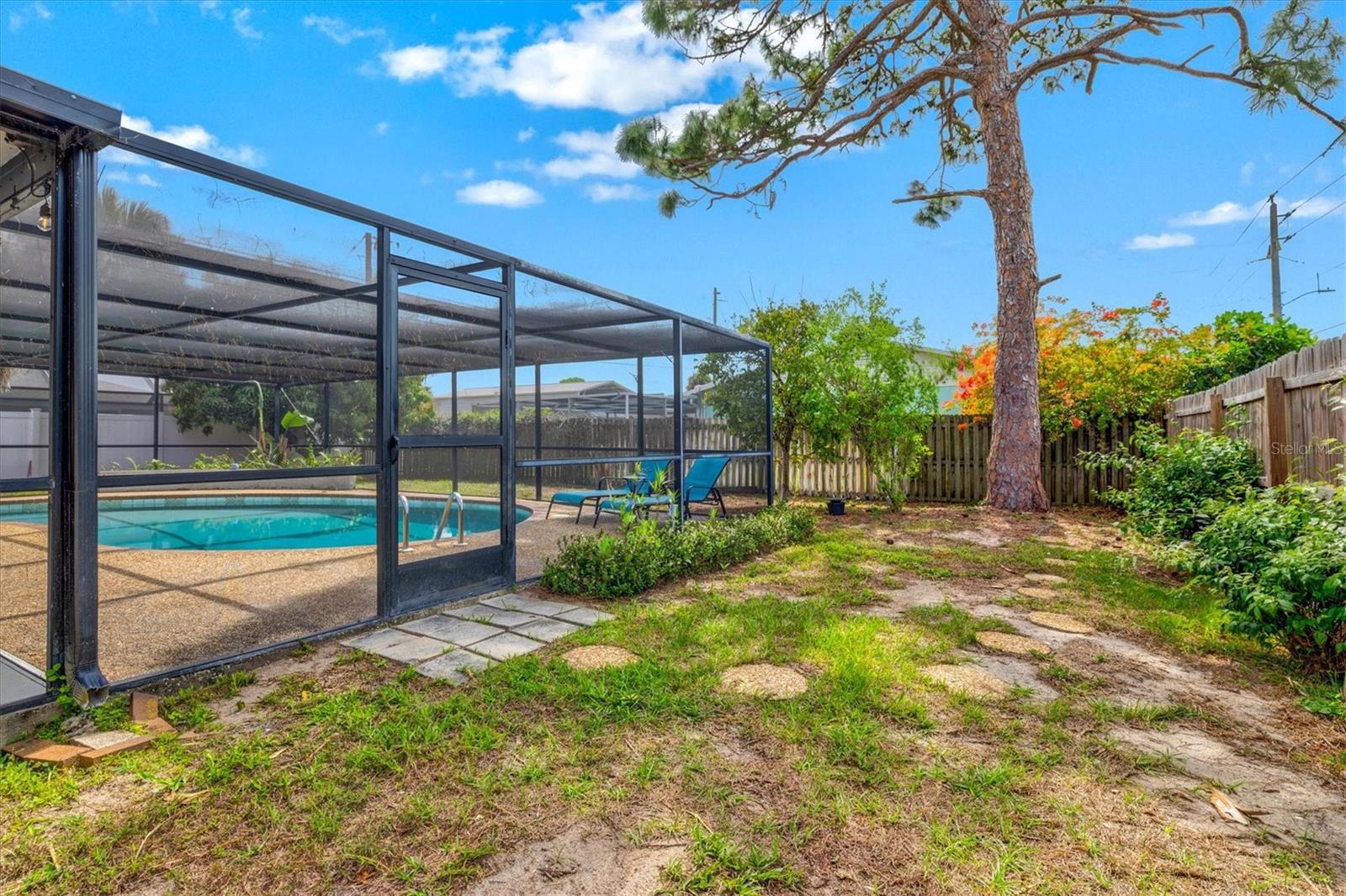 SOUTH VENICE - Residential