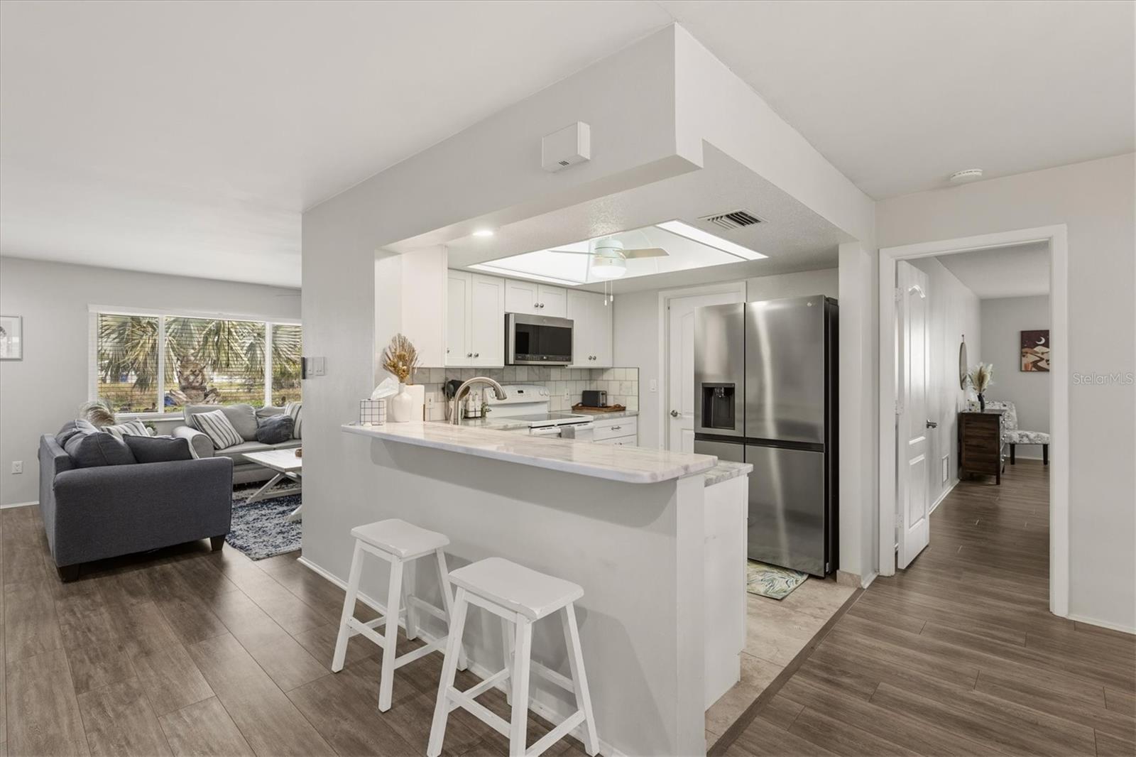 SOUTH VENICE - Residential