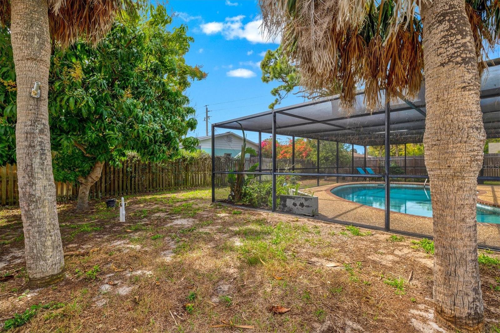 SOUTH VENICE - Residential