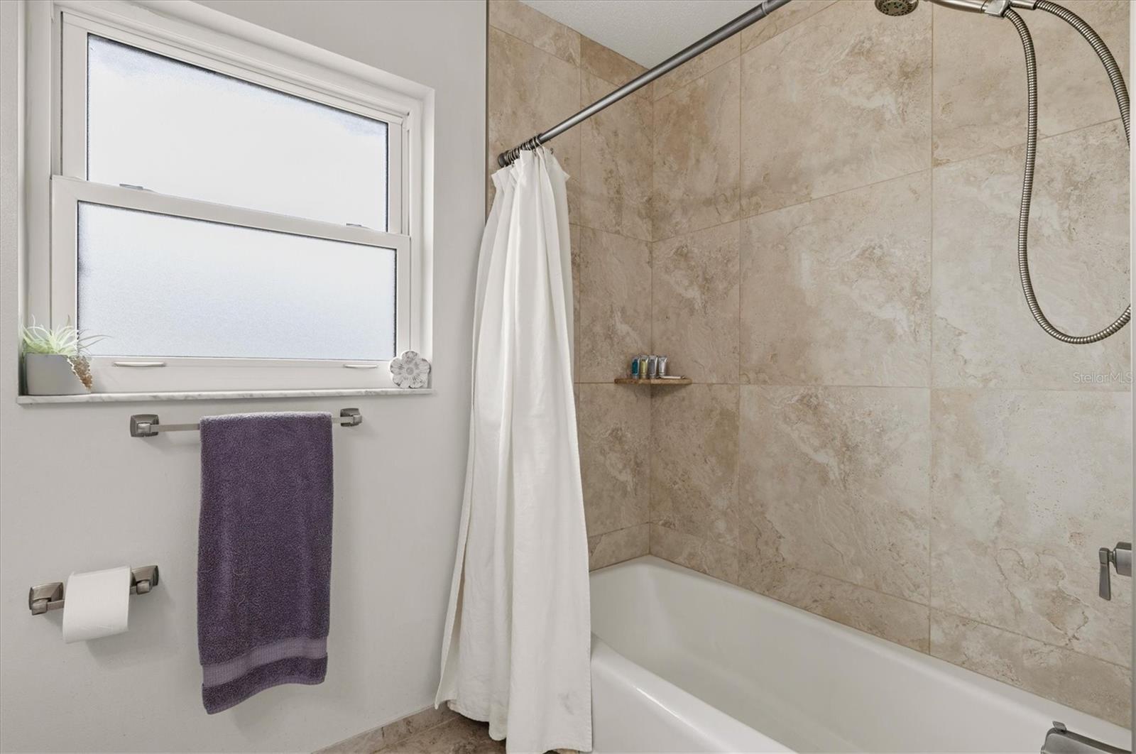 SOUTH VENICE - Residential