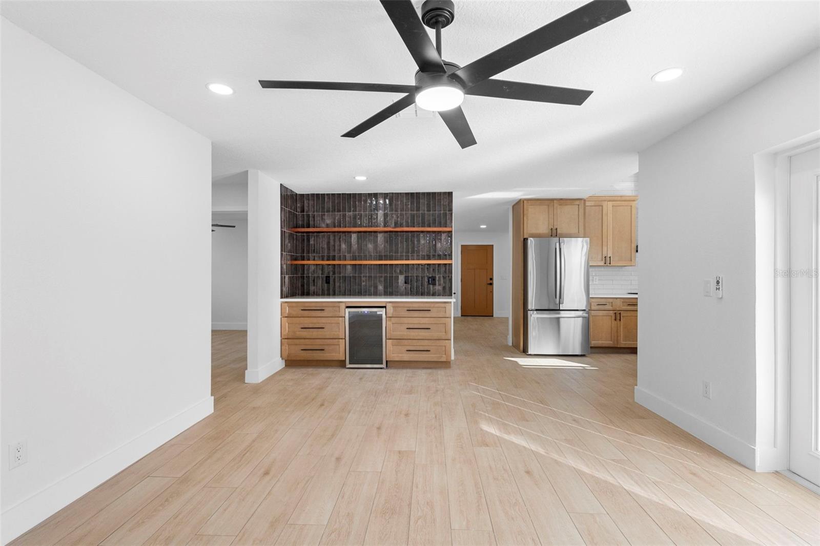 DELTONA LAKES UNIT 3 - Residential