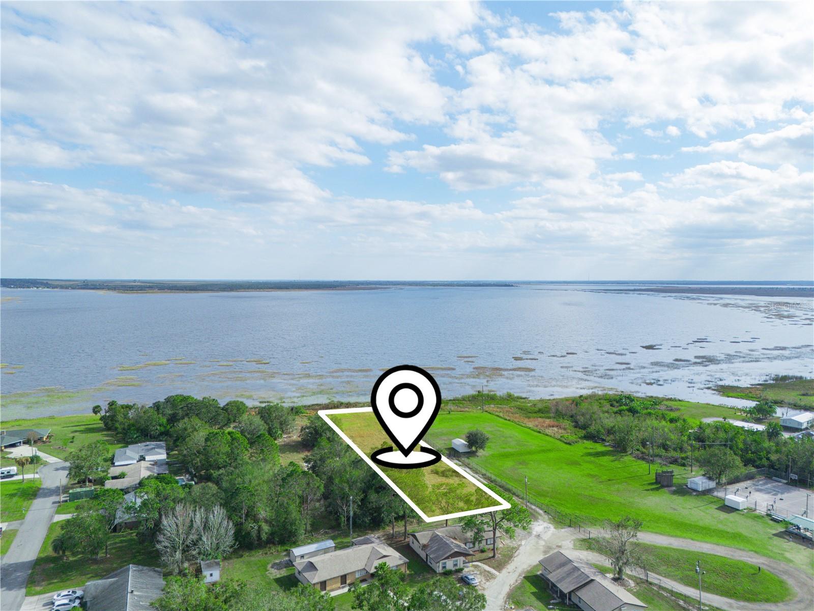 SOUTH LAKE WALES YACHT CLUB SEC 01 REV - Land