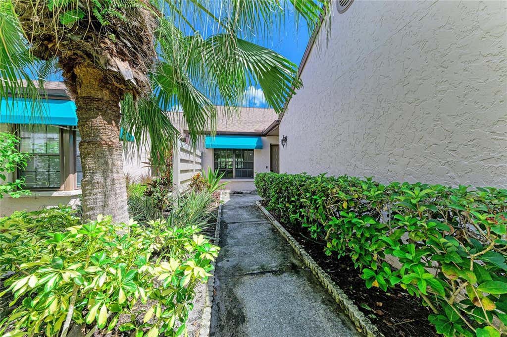 Photo of 6085 Clubside Drive, Sarasota, FL 34243 (MLS # A4702794)