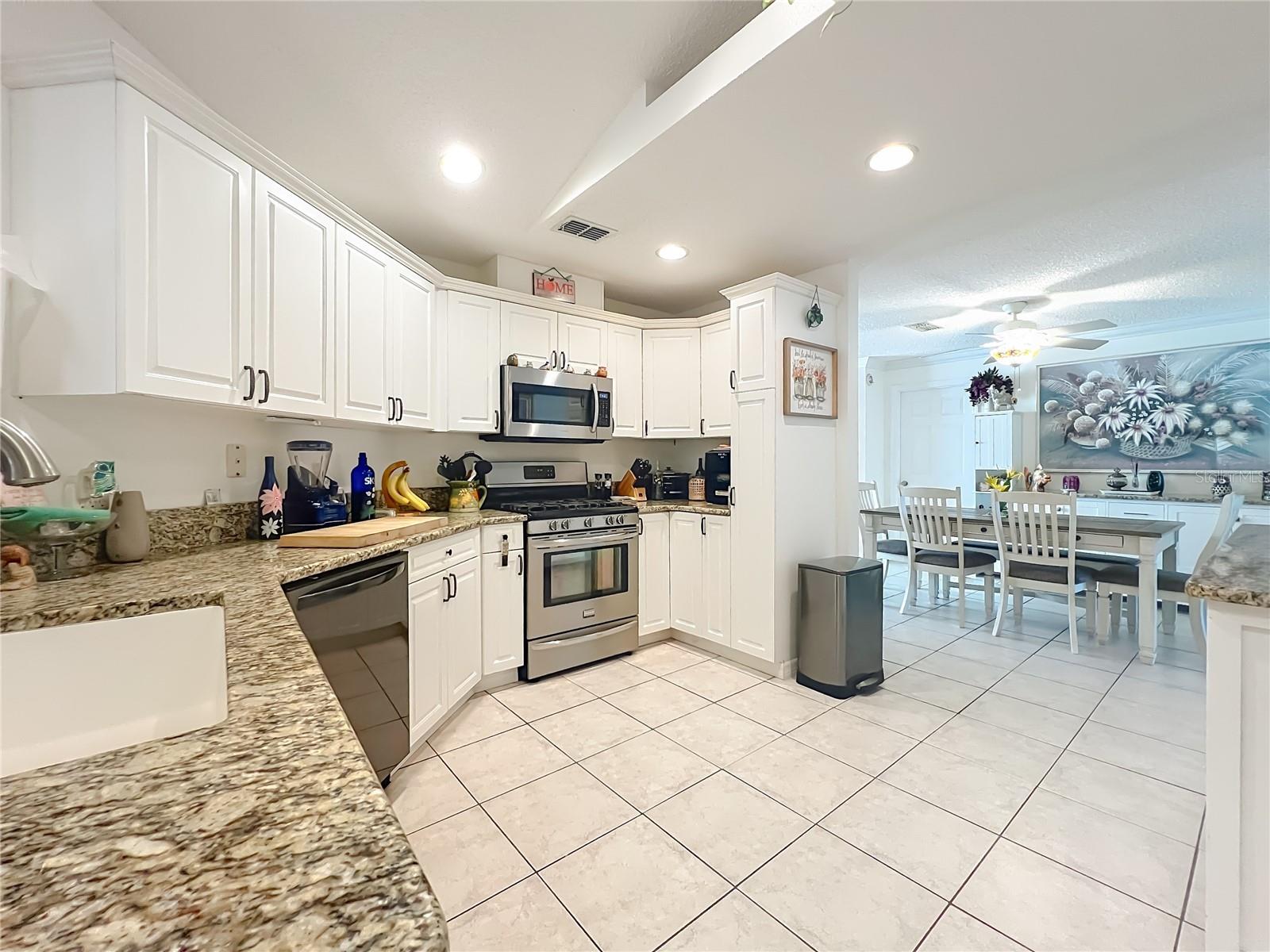 SILVER SPGS SHORES - Residential