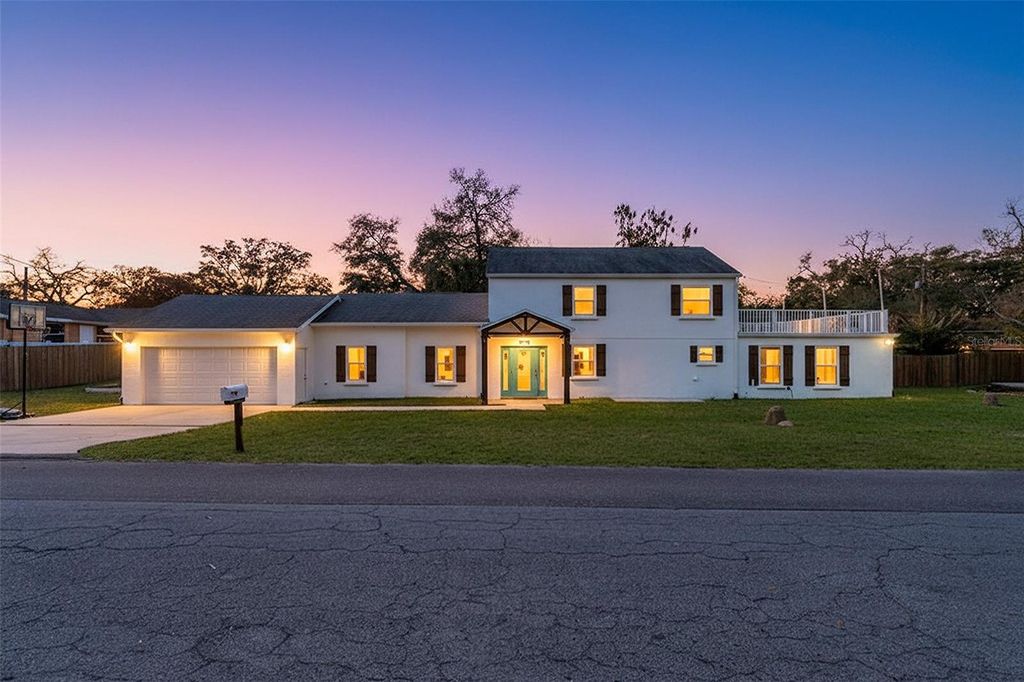 Photo of 6106 N Lynn Avenue, Tampa, FL 33604 (MLS # TB8478312)