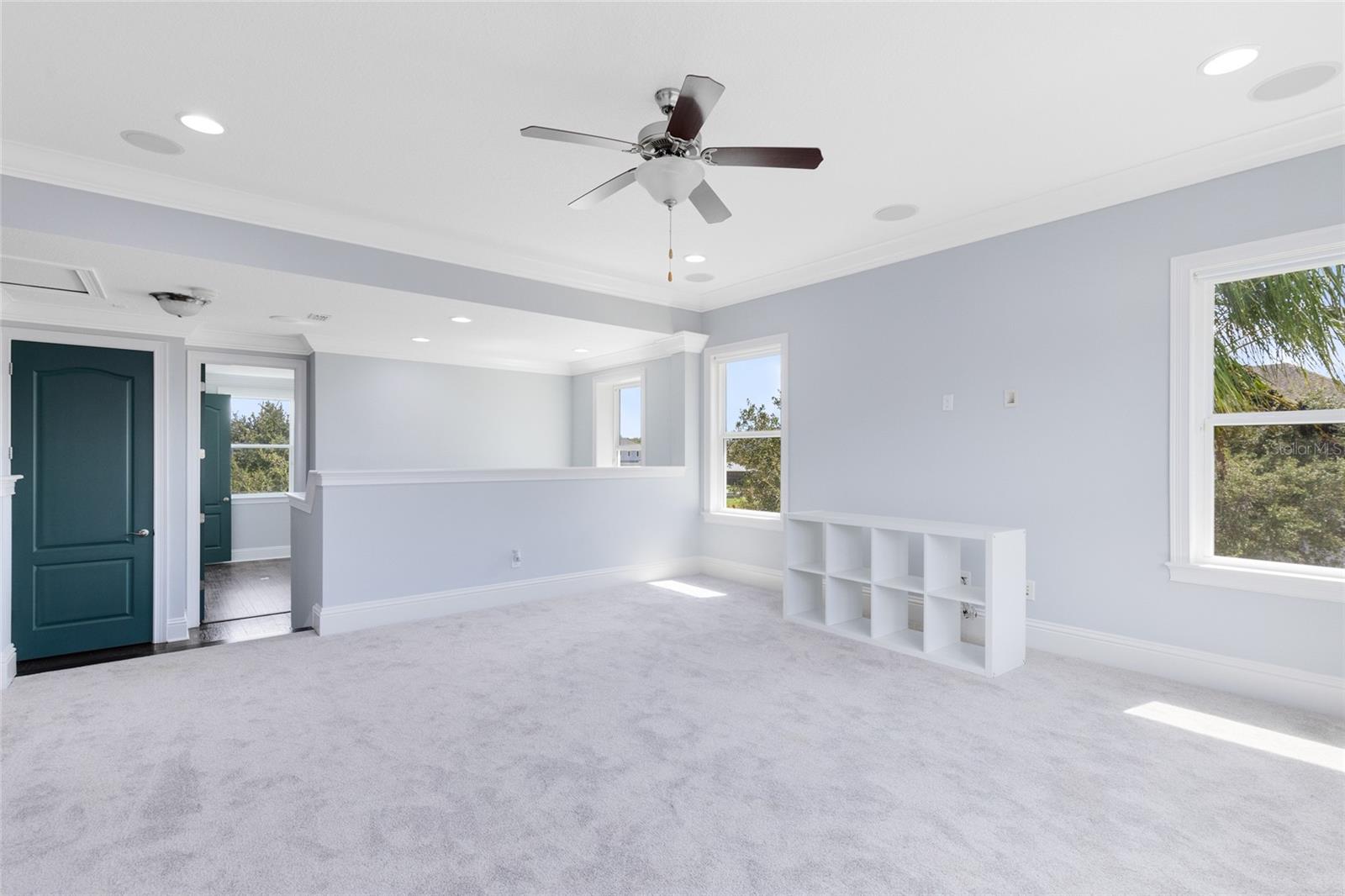 LAUREATE PARK - Residential Lease