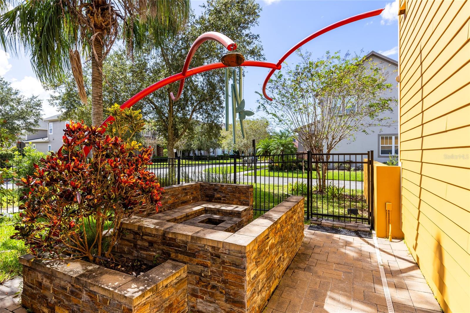 LAUREATE PARK - Residential Lease