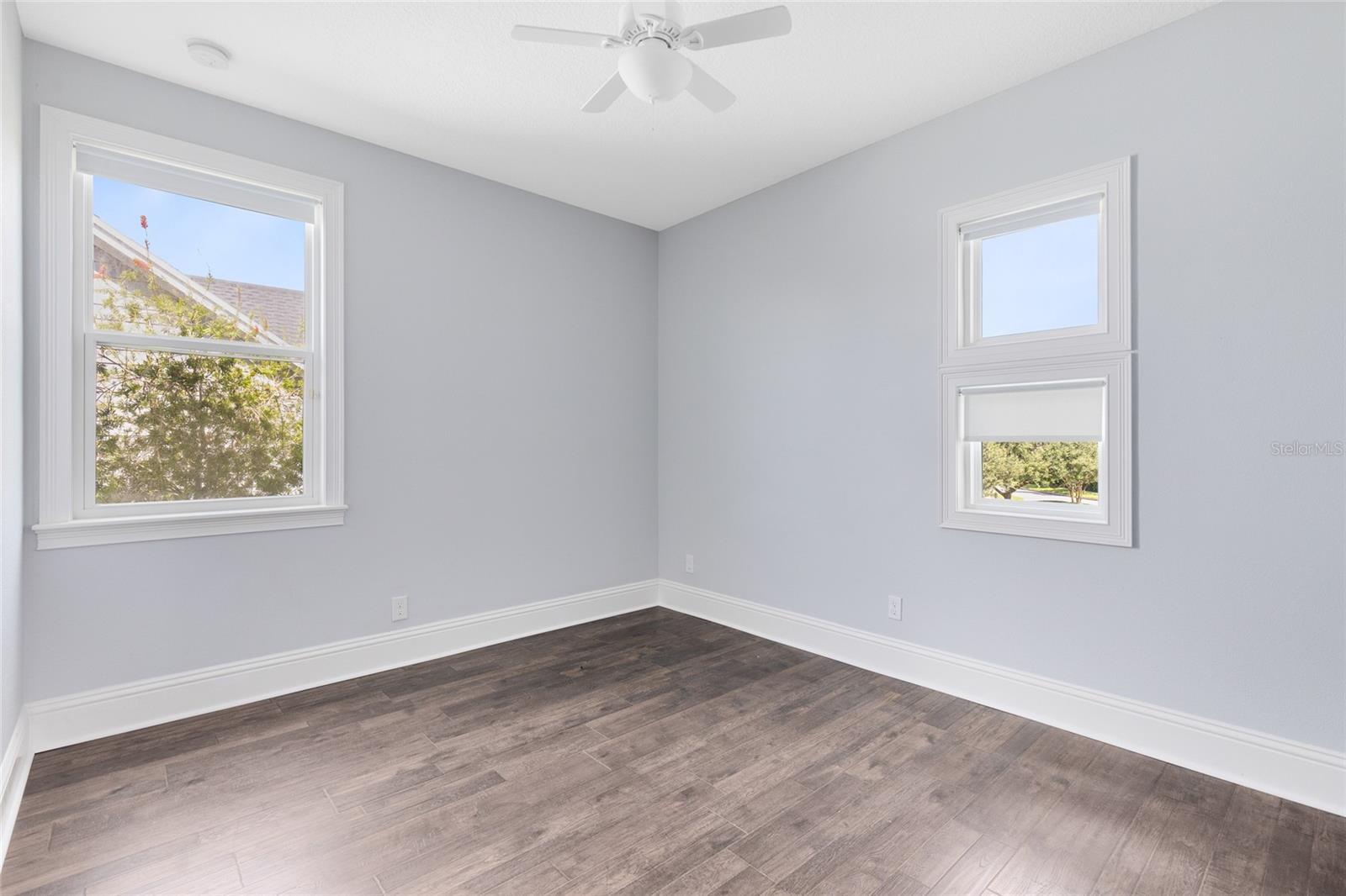 LAUREATE PARK - Residential Lease