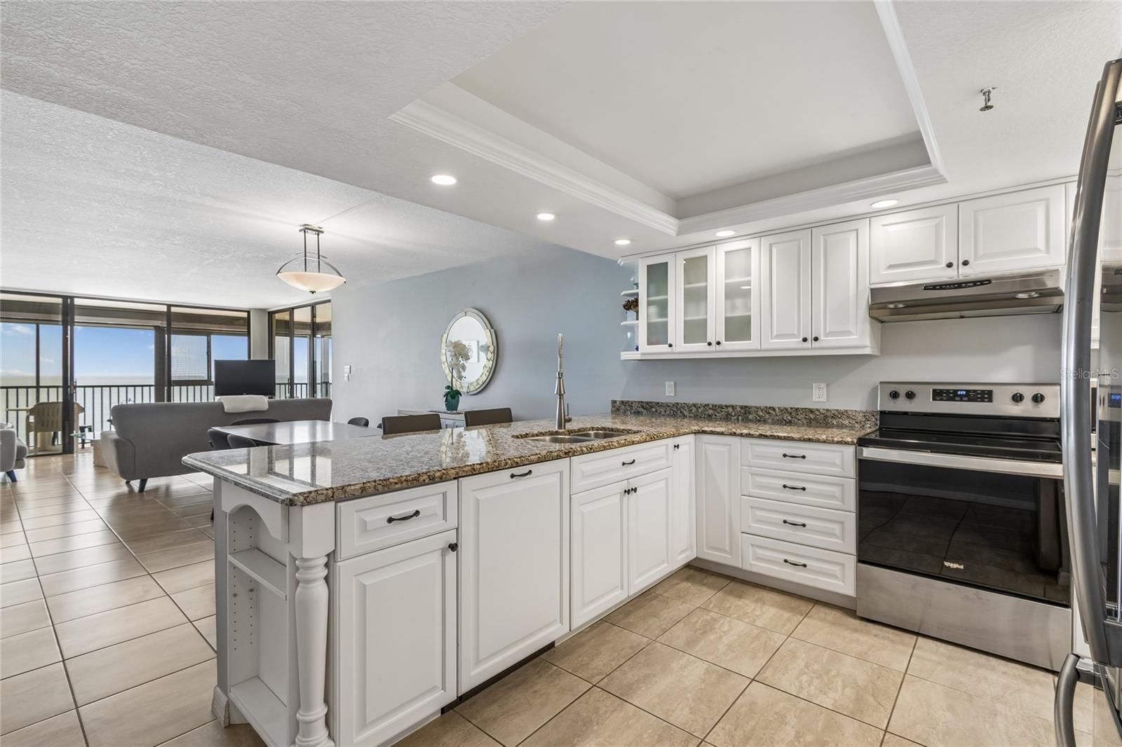 SHORES OF MADEIRA CONDO - Residential