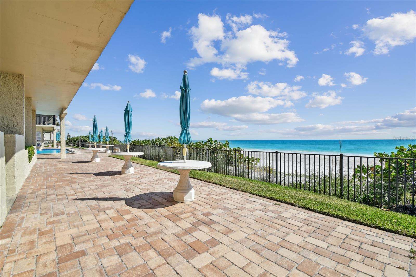 SHORES OF MADEIRA CONDO - Residential