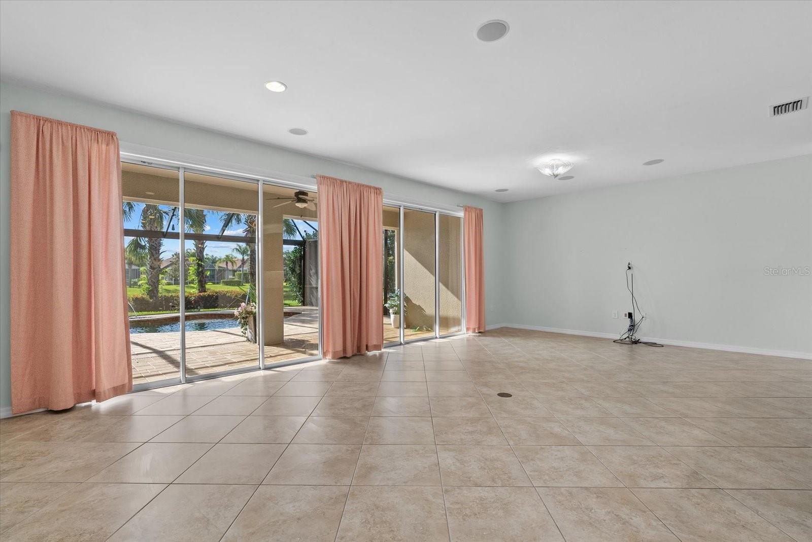 ISLANDWALK/WEST VLGS PH 1C-B - Residential