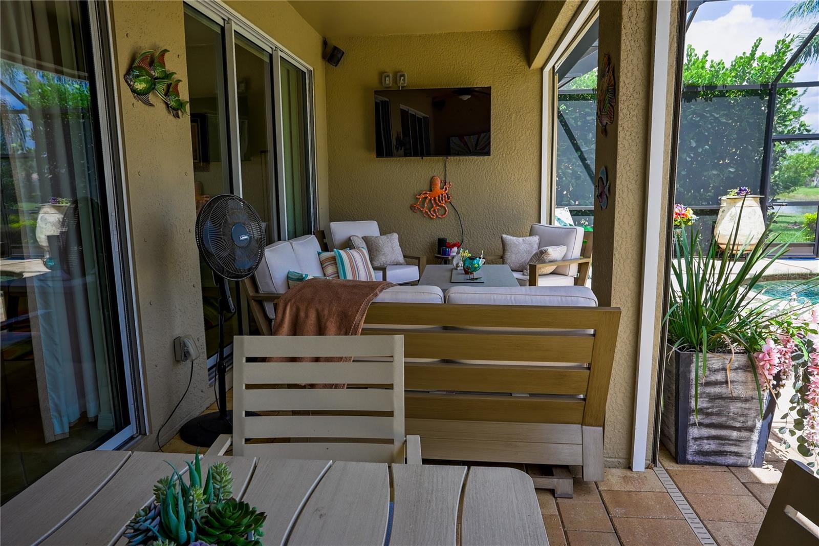 ISLANDWALK/WEST VLGS PH 1C-B - Residential