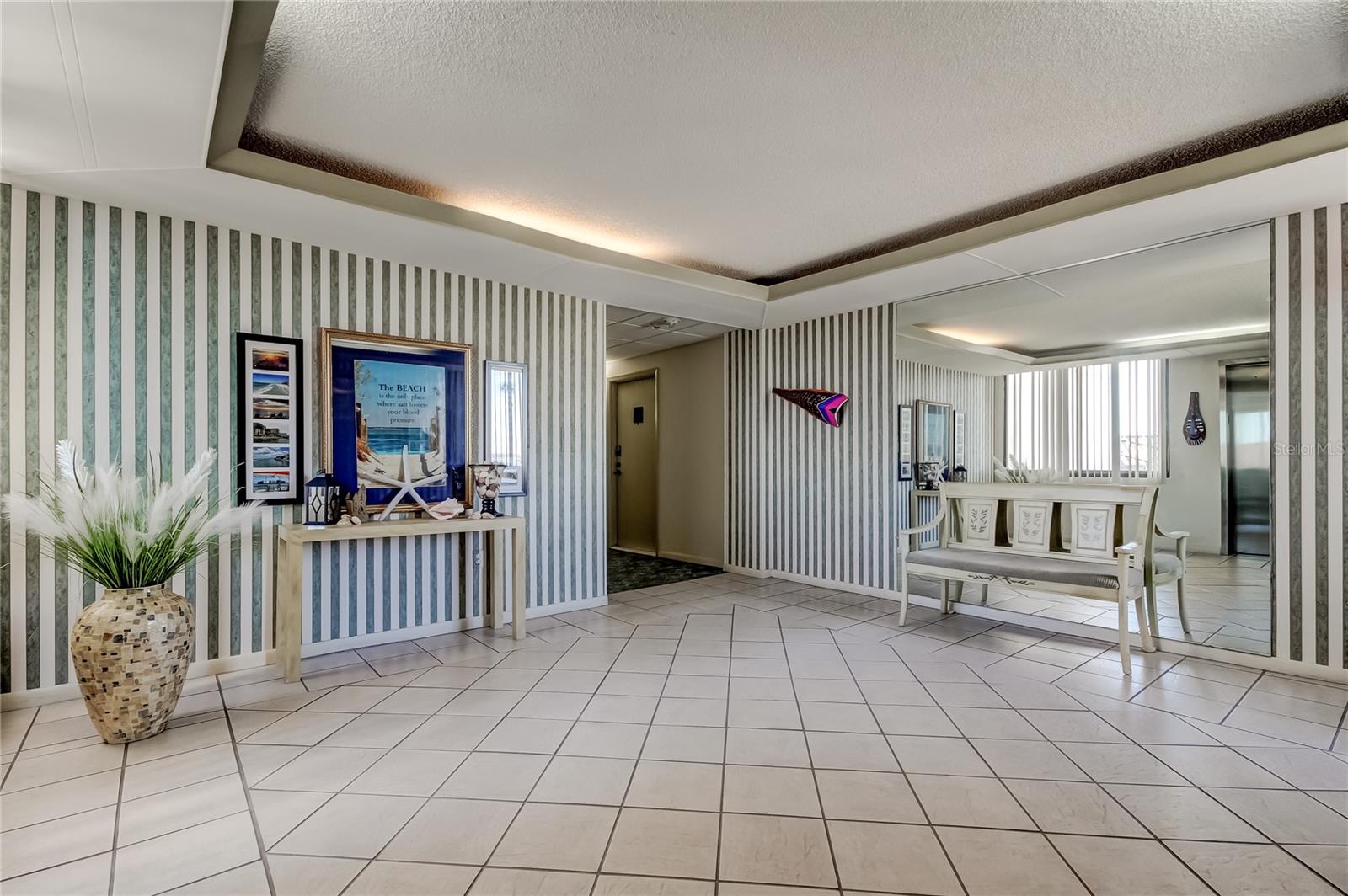 DIAMOND ISLE CONDO - Residential