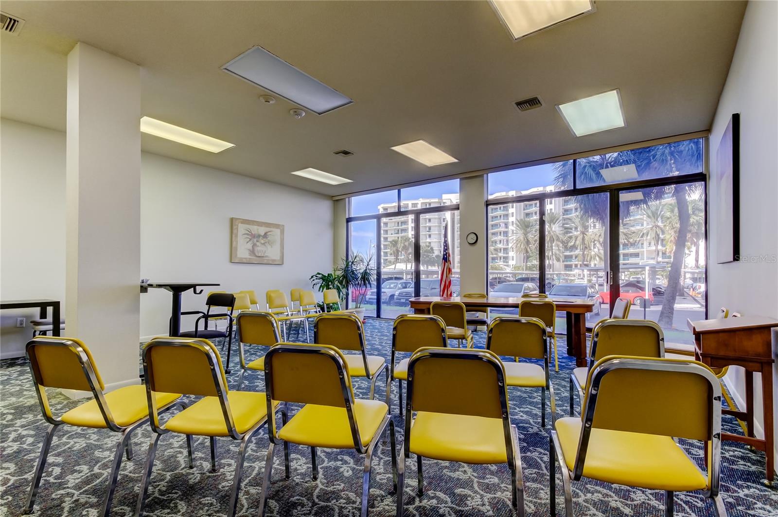 DIAMOND ISLE CONDO - Residential