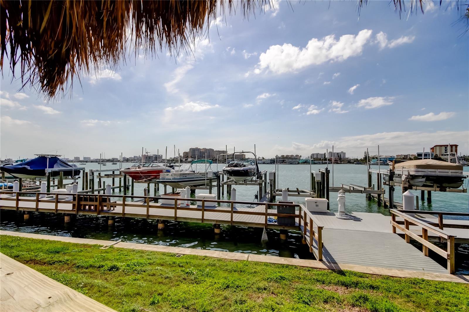 DIAMOND ISLE CONDO - Residential