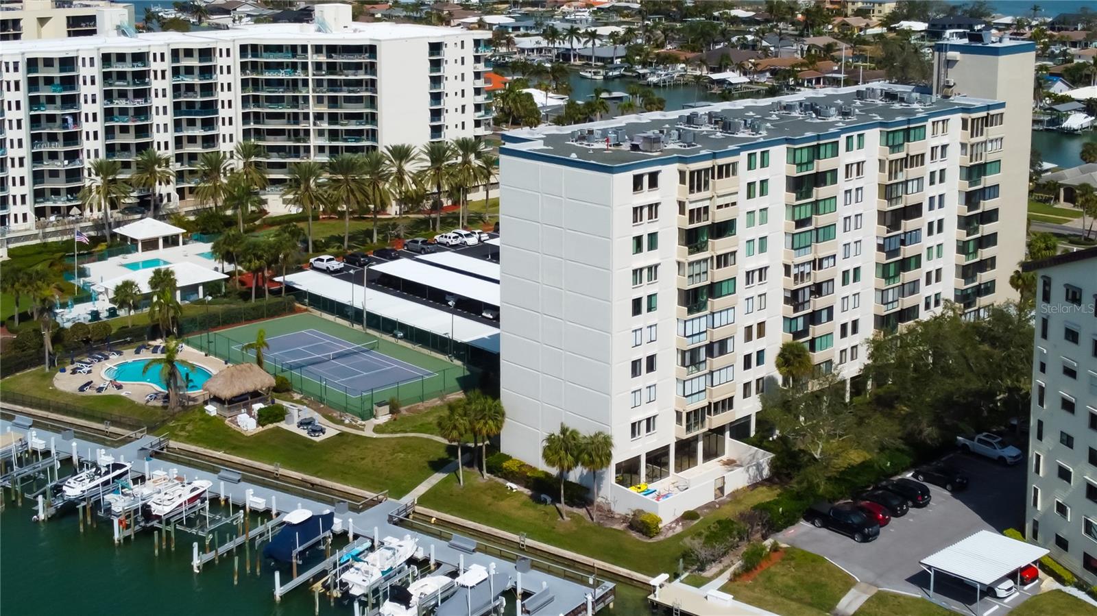 DIAMOND ISLE CONDO - Residential