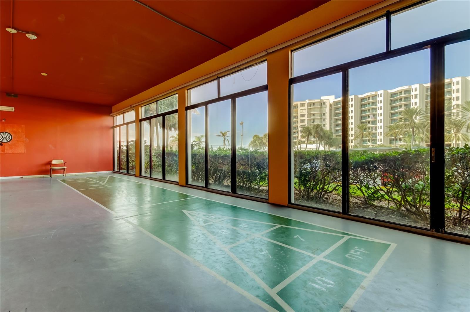 DIAMOND ISLE CONDO - Residential