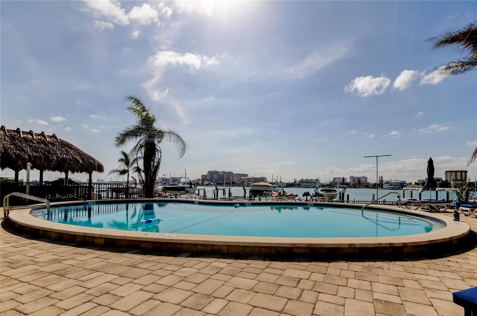 DIAMOND ISLE CONDO - Residential