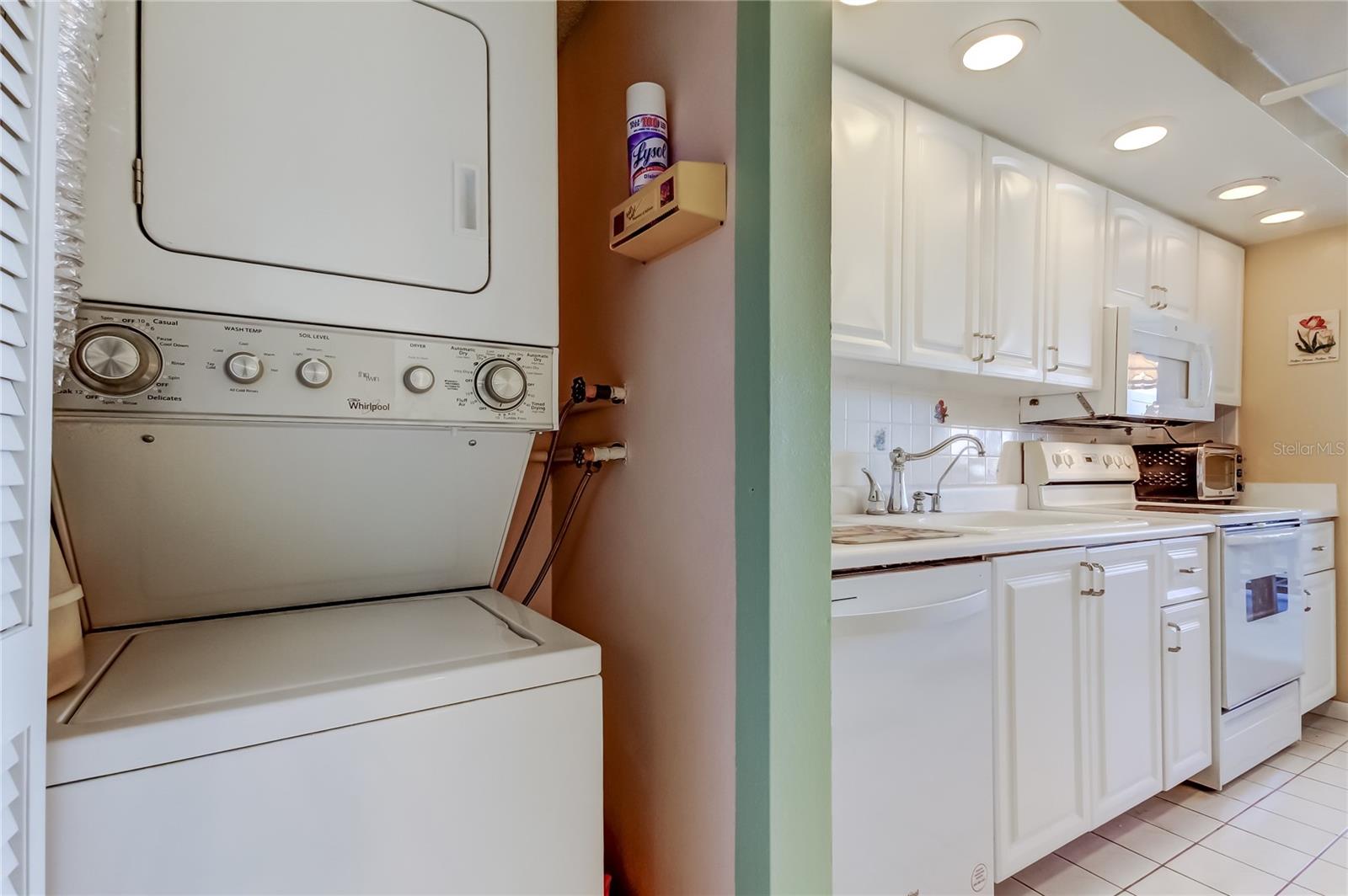 DIAMOND ISLE CONDO - Residential