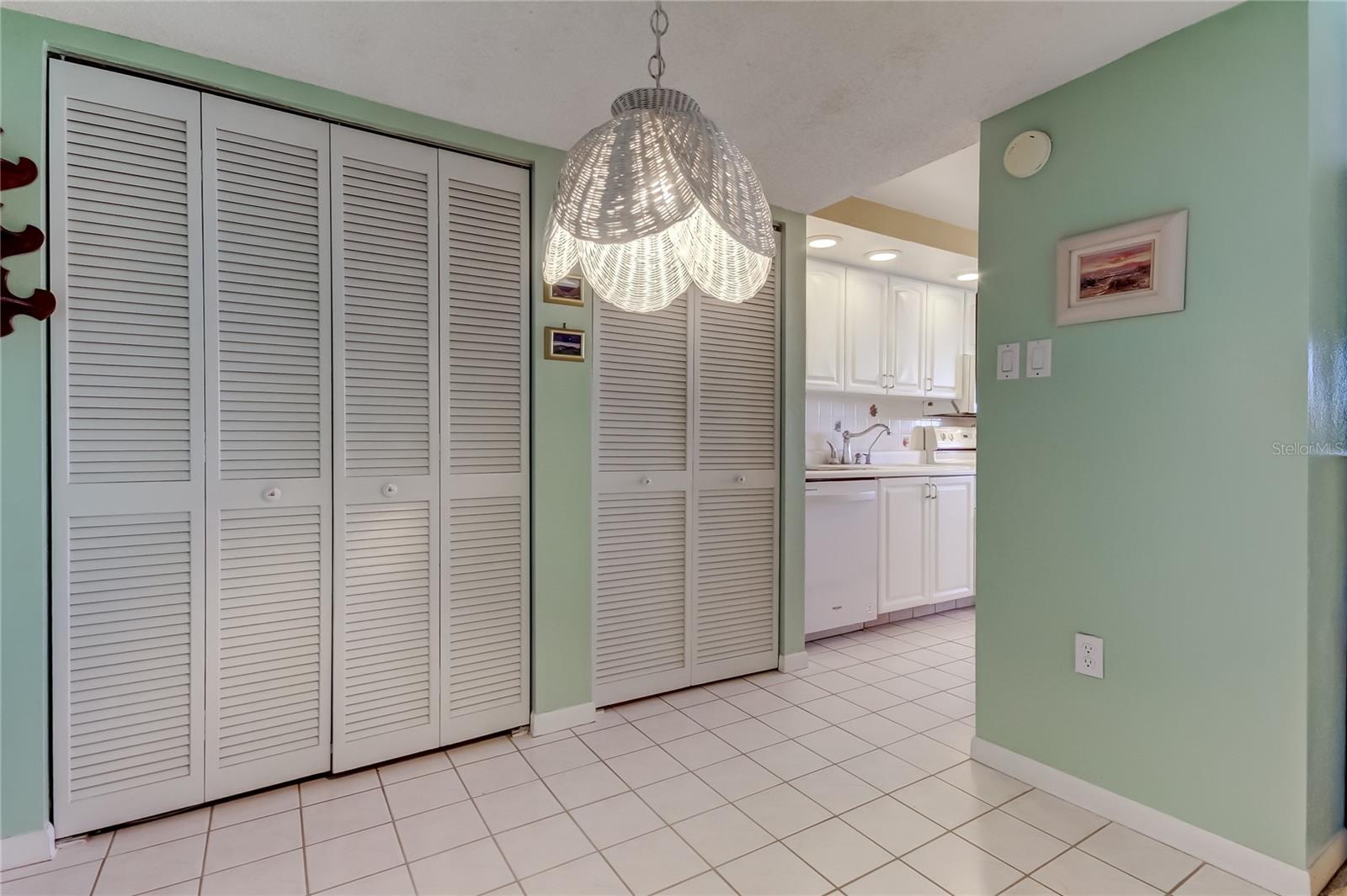 DIAMOND ISLE CONDO - Residential