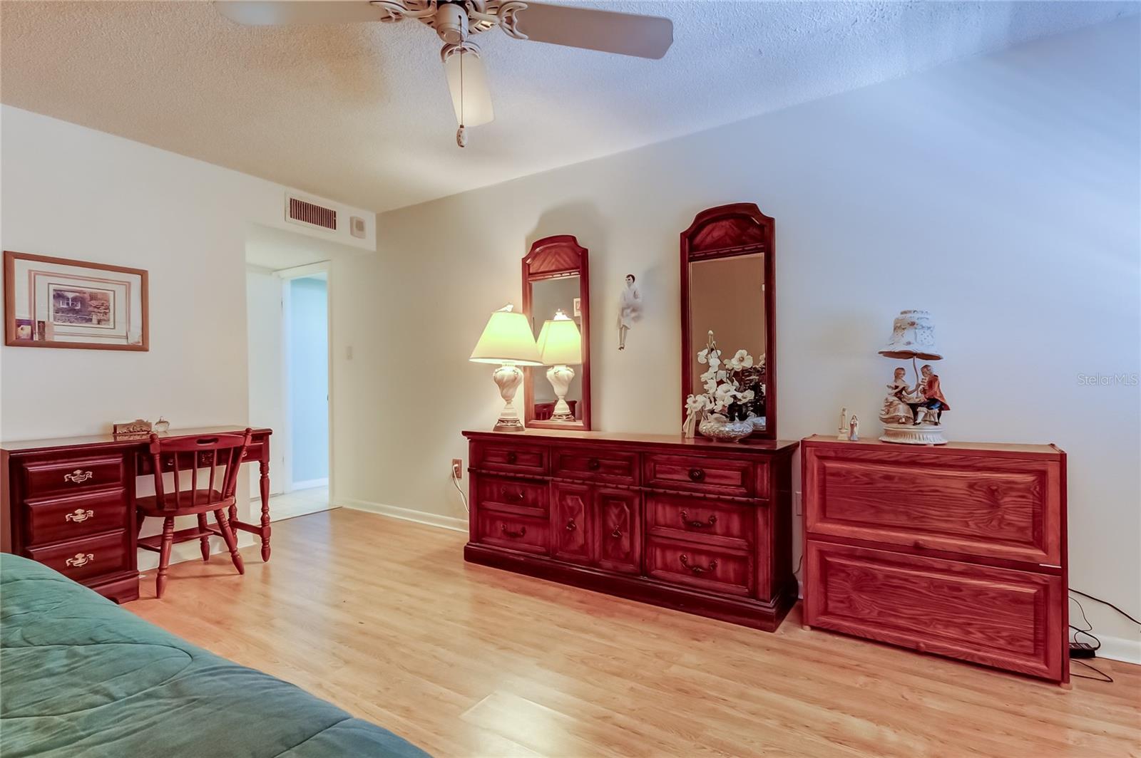 DIAMOND ISLE CONDO - Residential