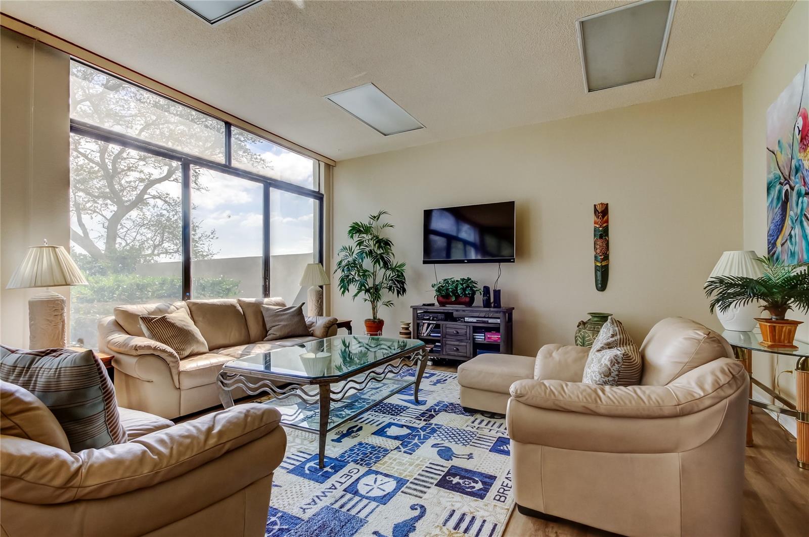 DIAMOND ISLE CONDO - Residential