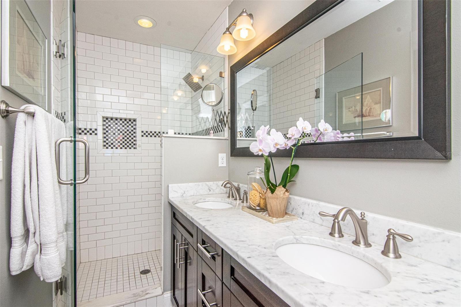 SUNSET PARK - Residential