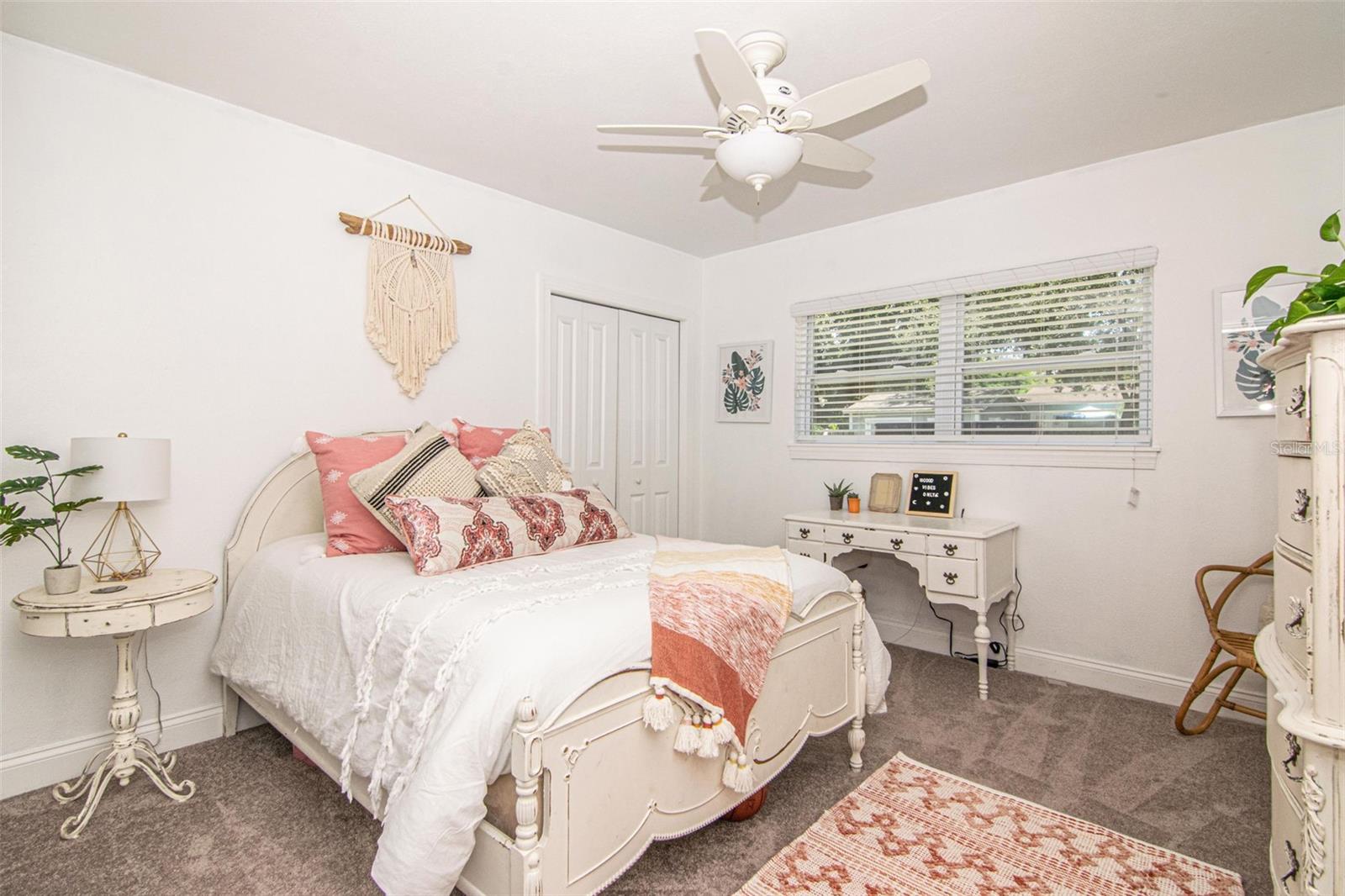 SUNSET PARK - Residential