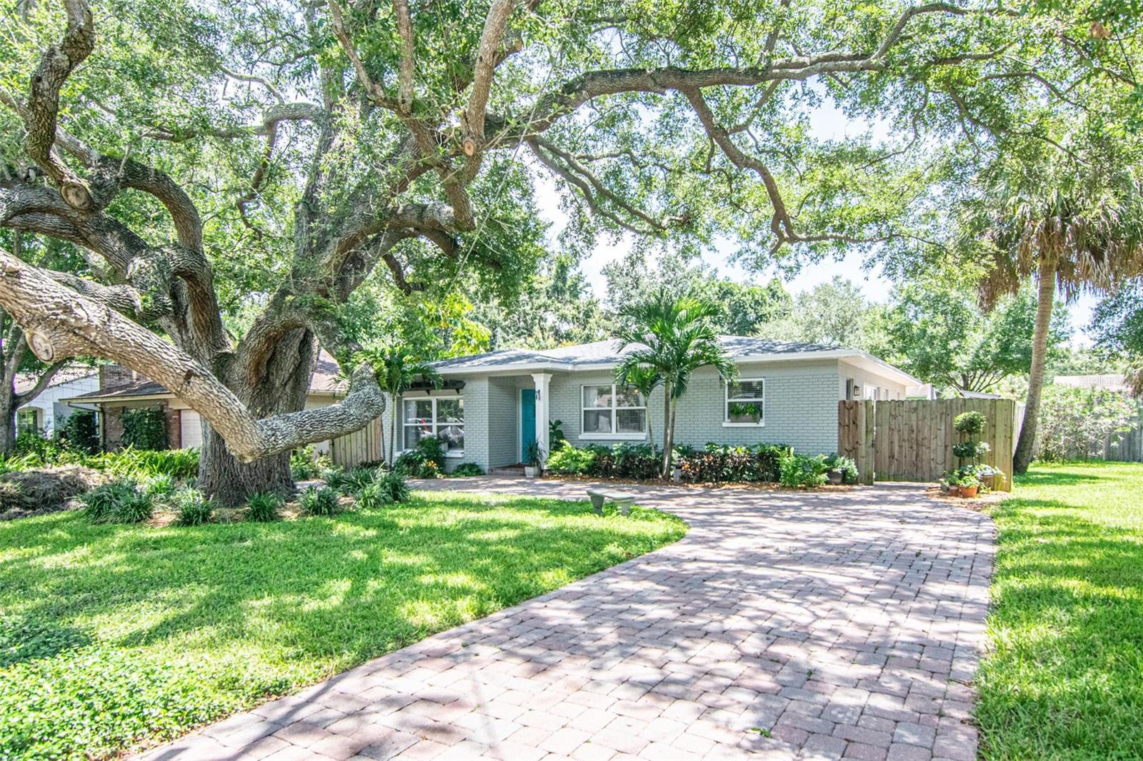 SUNSET PARK - Residential