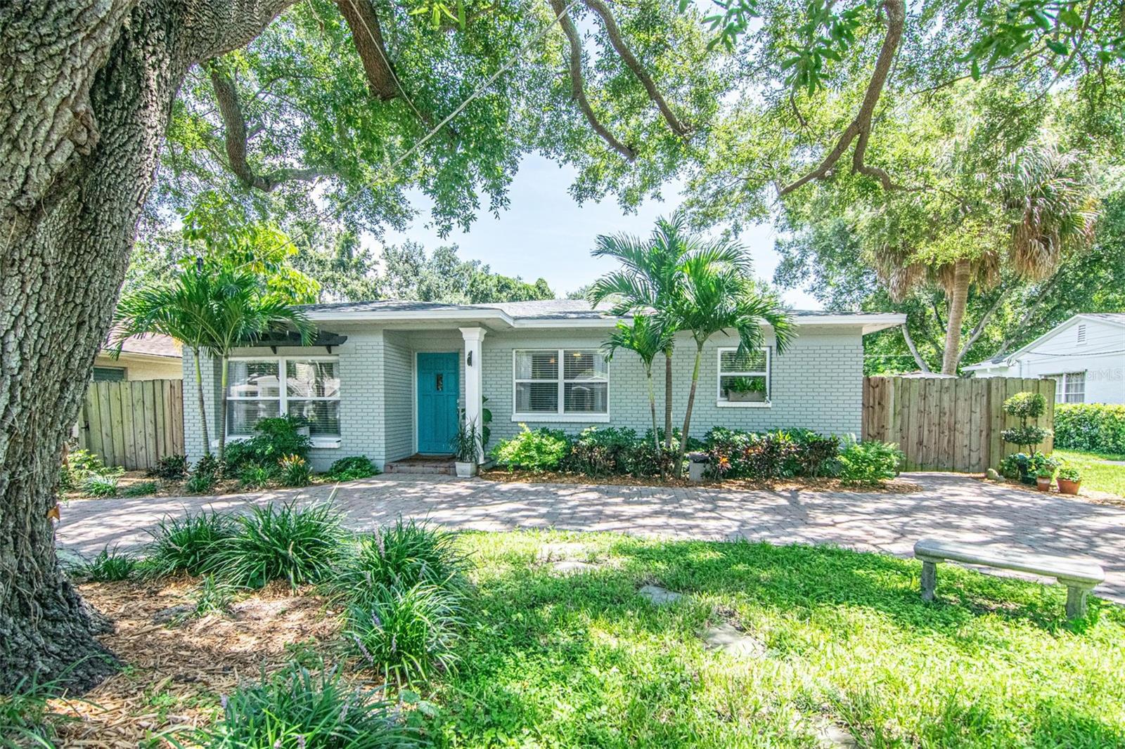 SUNSET PARK - Residential