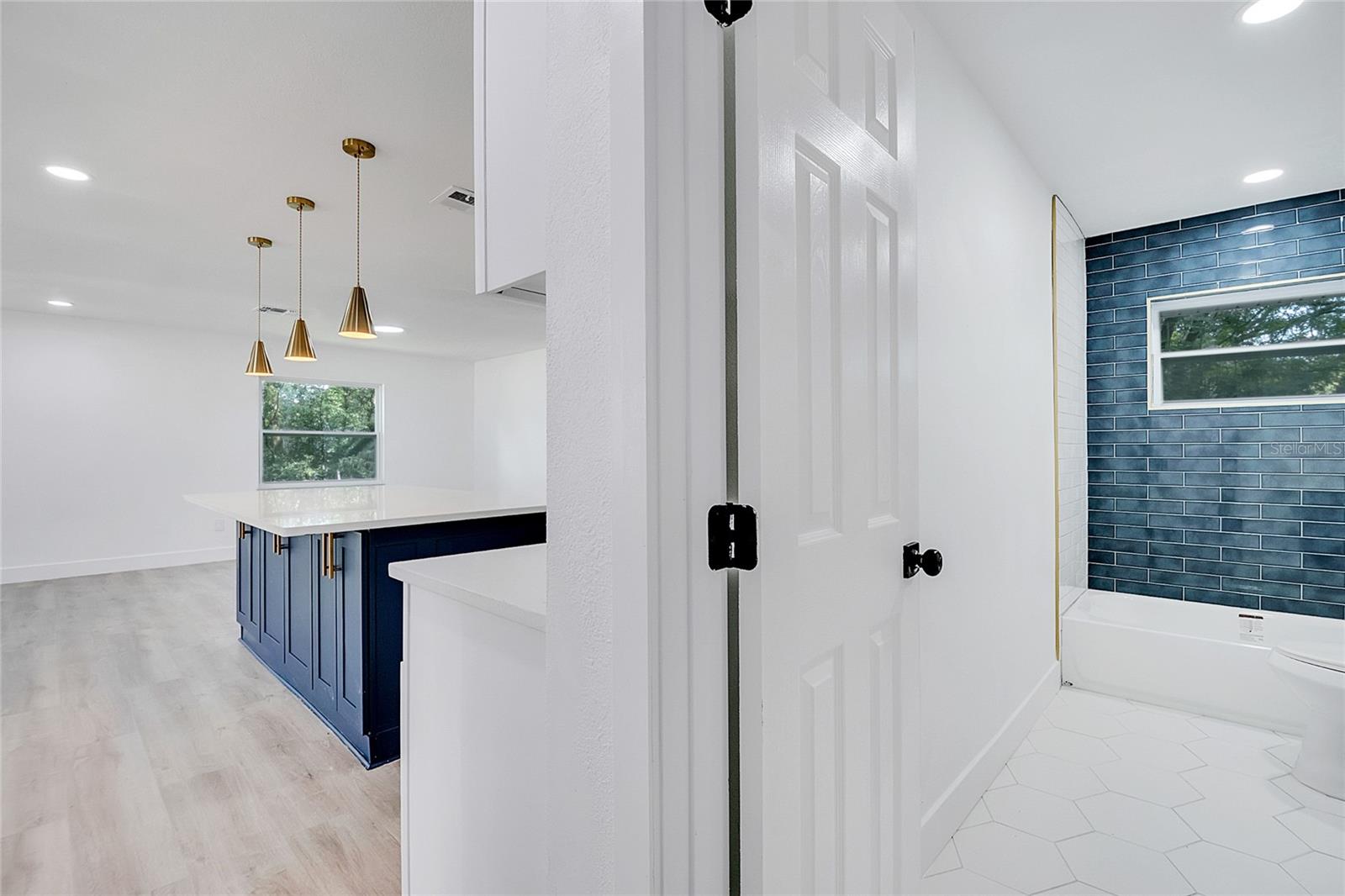 SPRING OAKS UNIT 3 PB 17 PG 76 - Residential