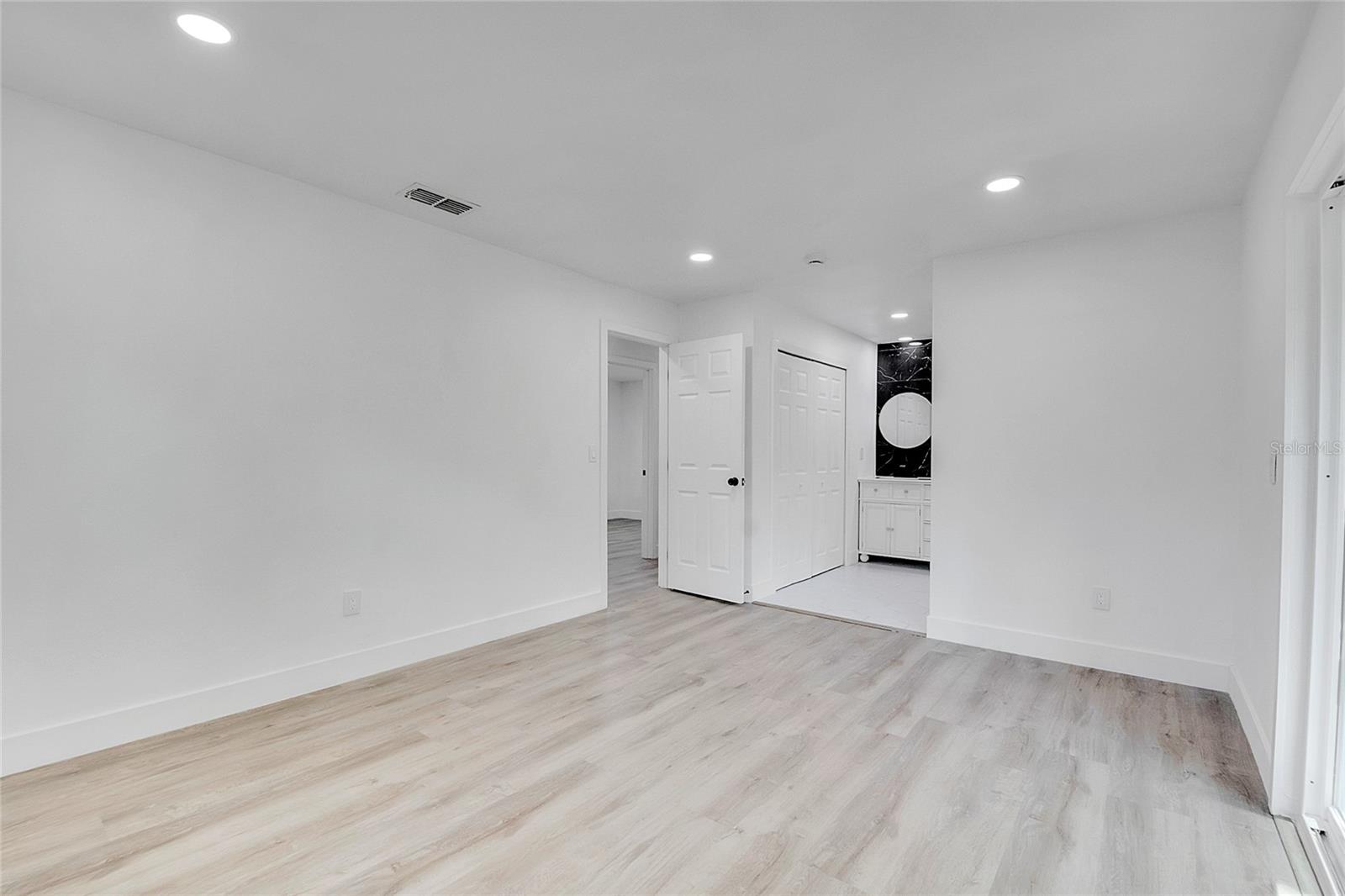 SPRING OAKS UNIT 3 PB 17 PG 76 - Residential