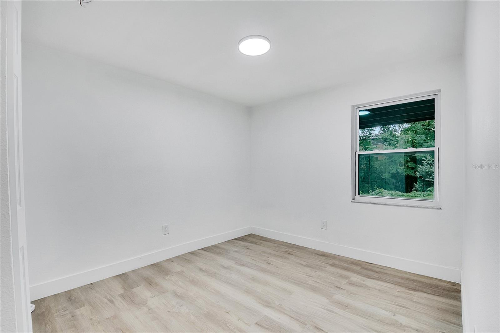 SPRING OAKS UNIT 3 PB 17 PG 76 - Residential