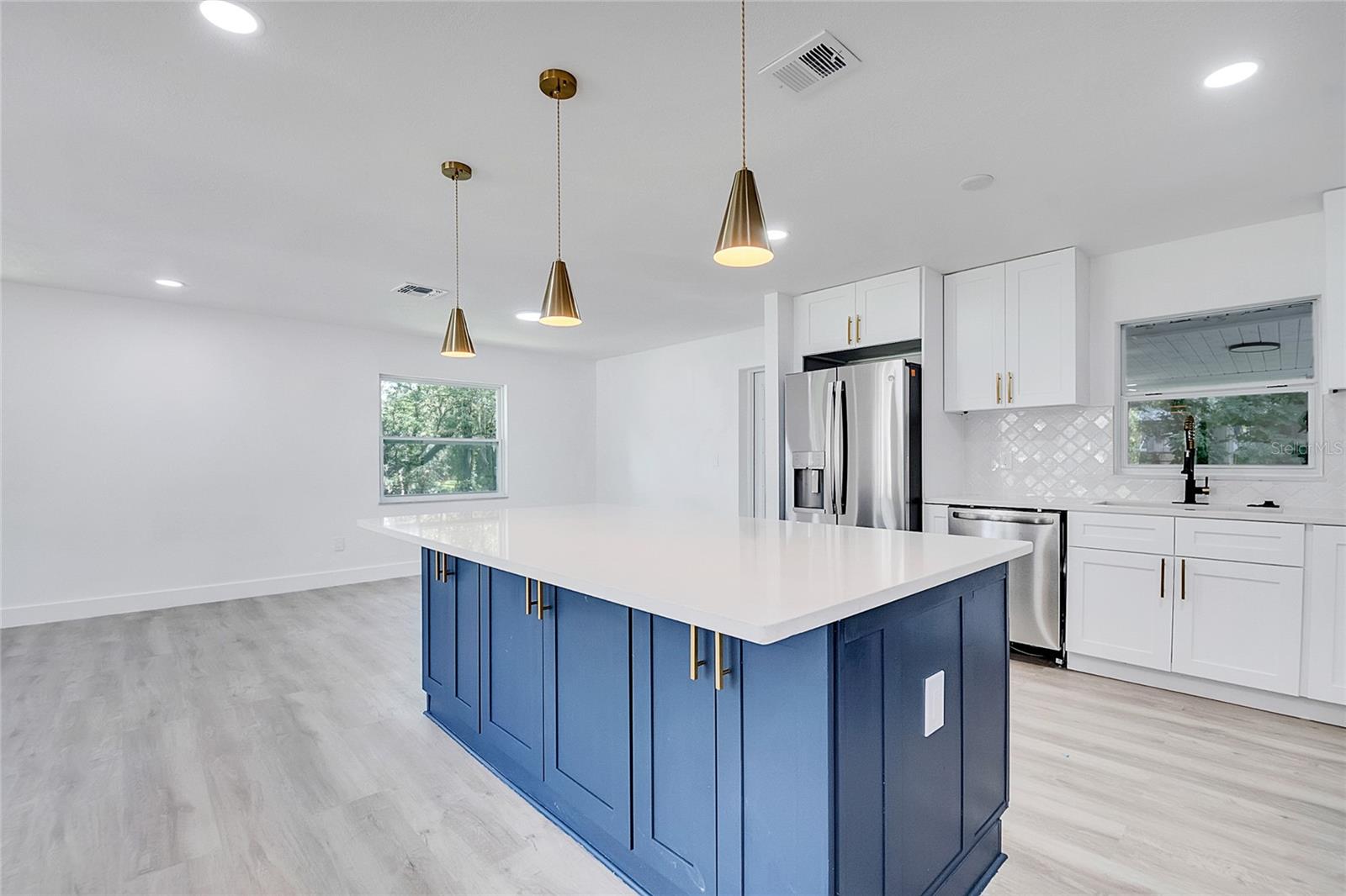 SPRING OAKS UNIT 3 PB 17 PG 76 - Residential