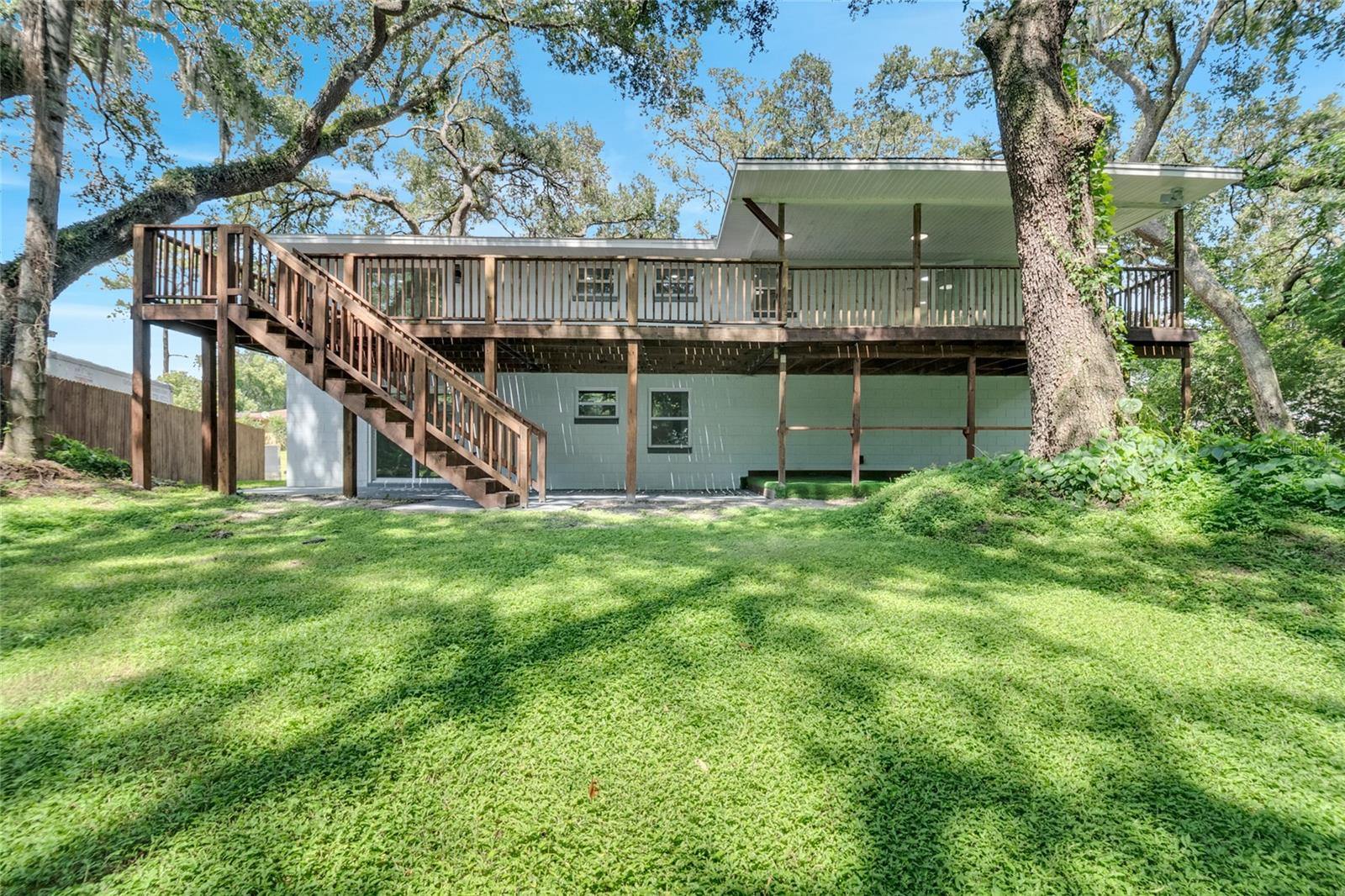 SPRING OAKS UNIT 3 PB 17 PG 76 - Residential