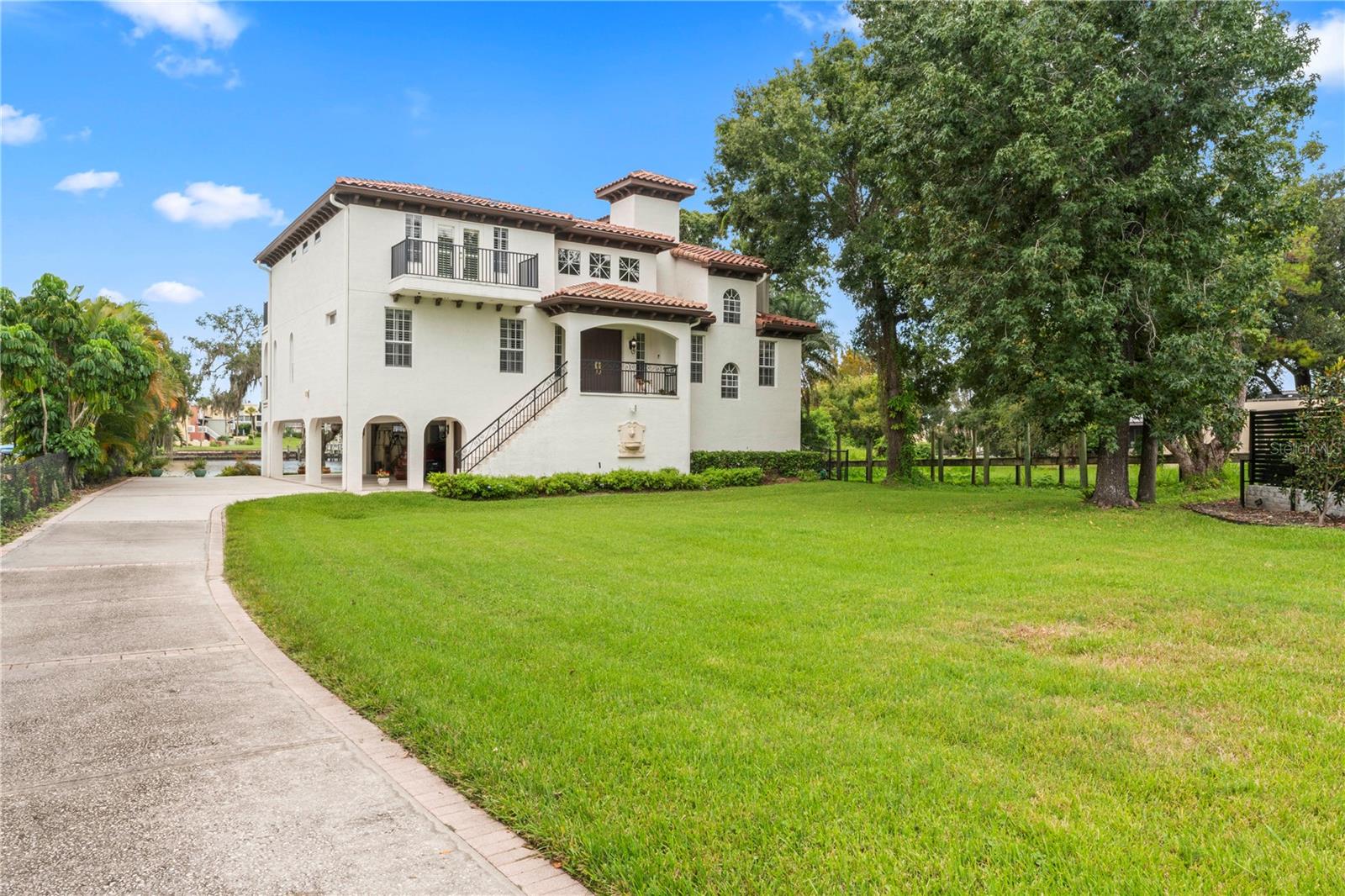 RIVERWOODS SUB - Residential