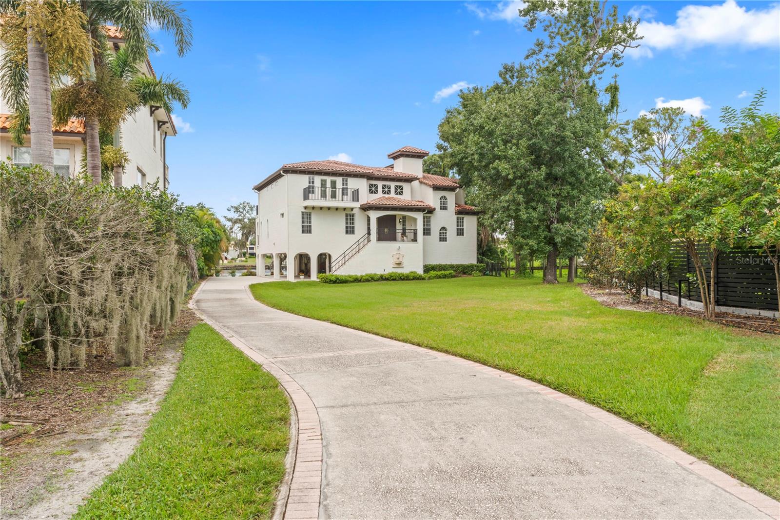 RIVERWOODS SUB - Residential