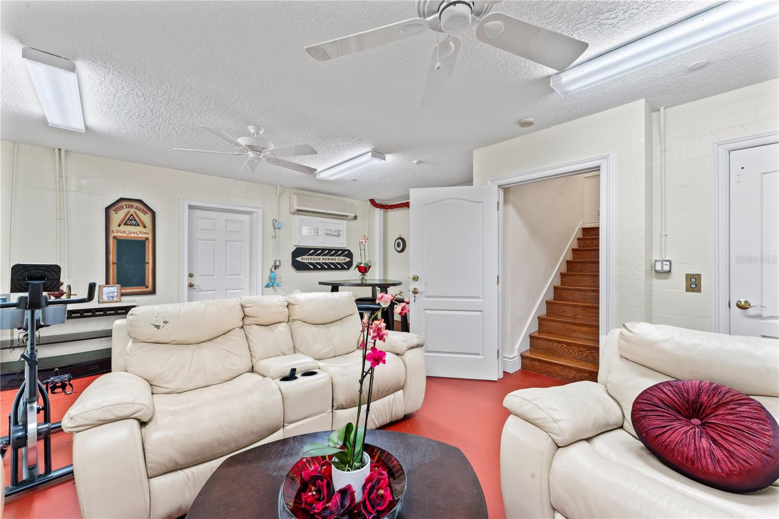 RIVERWOODS SUB - Residential