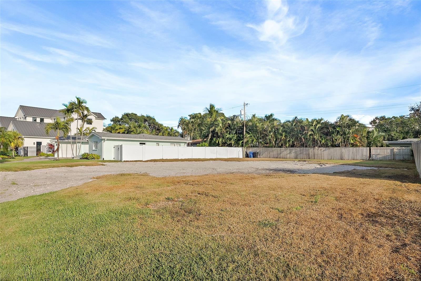 1235 CORDOVA BOULEVARD NE