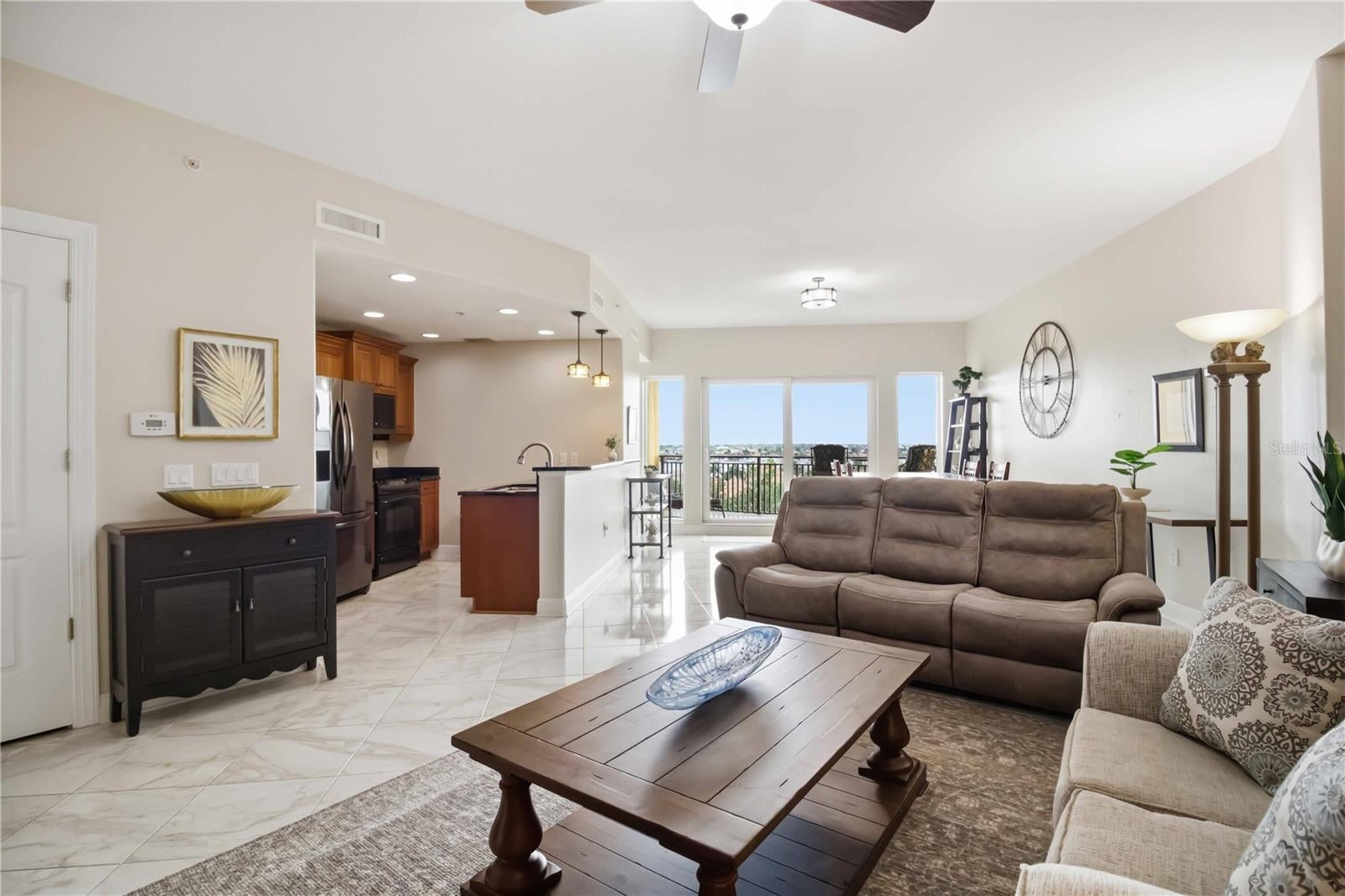 501 HABEN BOULEVARD 605