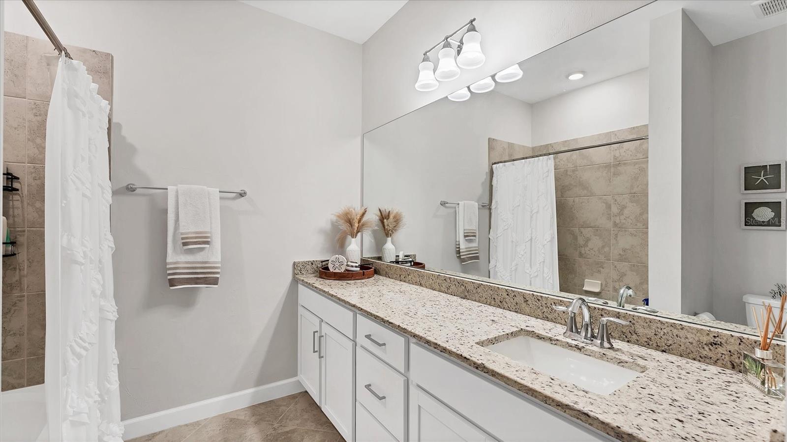 LORRAINE LAKES PH IIA - Residential