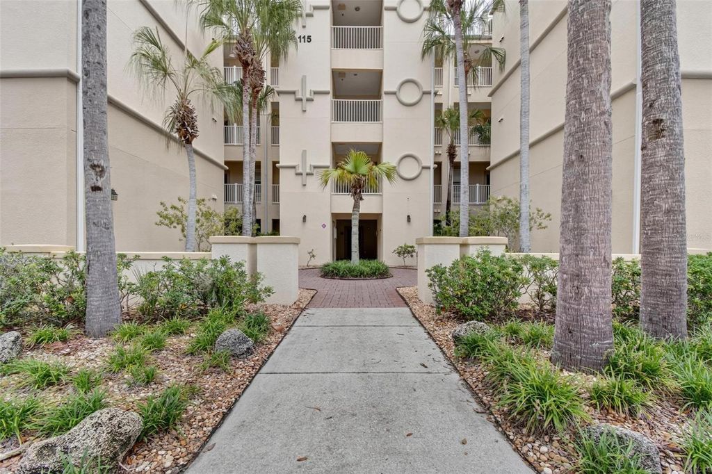 Photo of 115 Riverview Bend S #2121, Palm Coast, FL 32137 (MLS # FC312693)