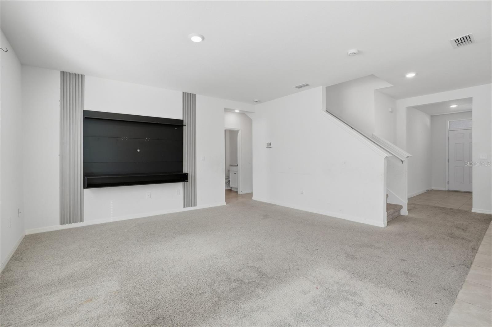 Search 4 41 DORSET DRIVE