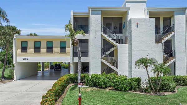 4104 128TH ST W APT 702, CORTEZ, FL 34215 - Image e3ff2d7555ea45ece7d91905c50ca843/2243477248