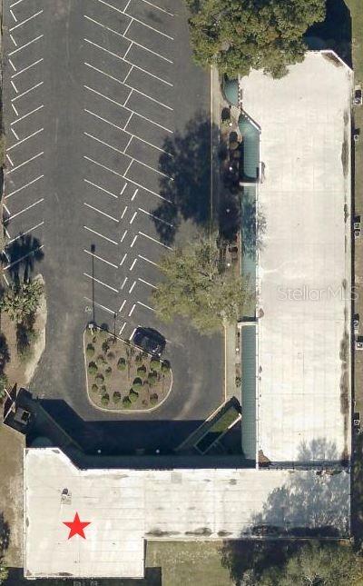 OCALA SQUARE - Commercial Lease