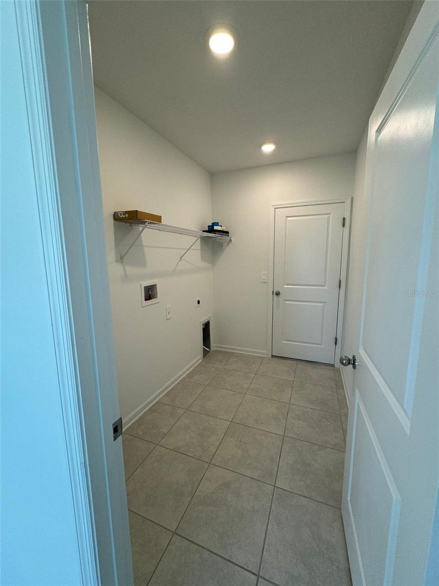 RANCHES/LK MCLEOD II - Residential Lease