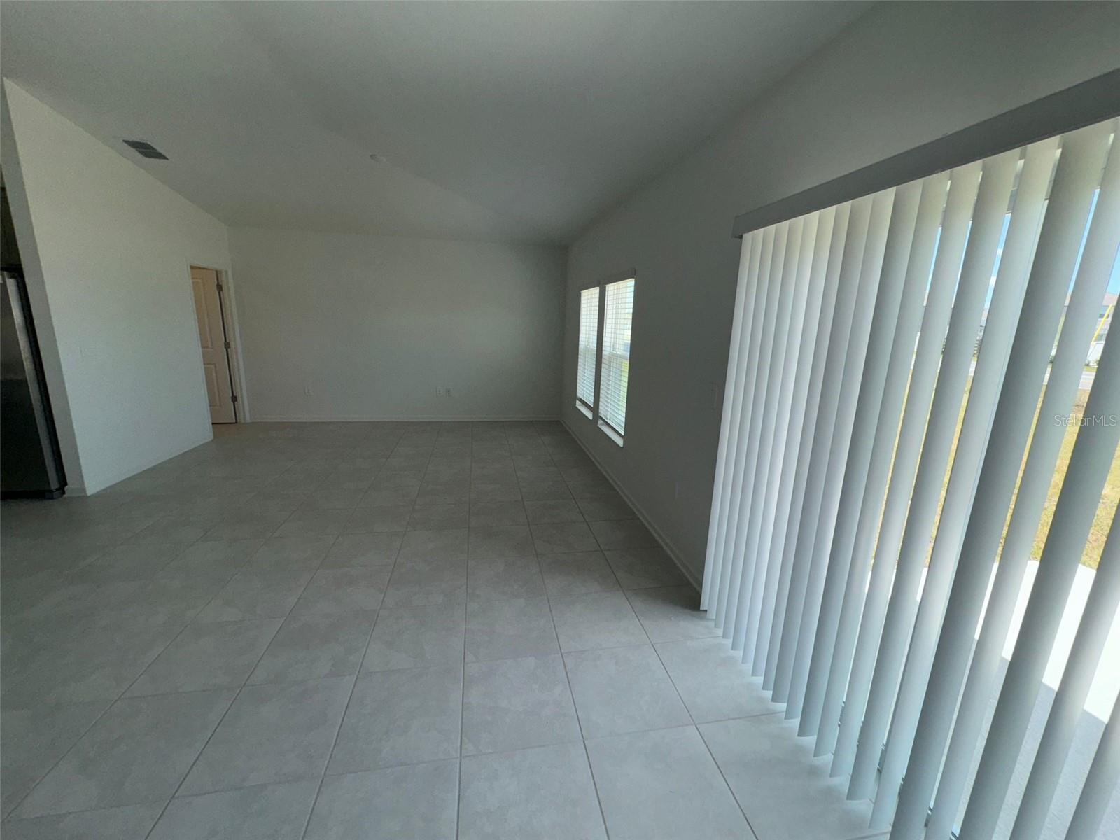 RANCHES/LK MCLEOD II - Residential Lease